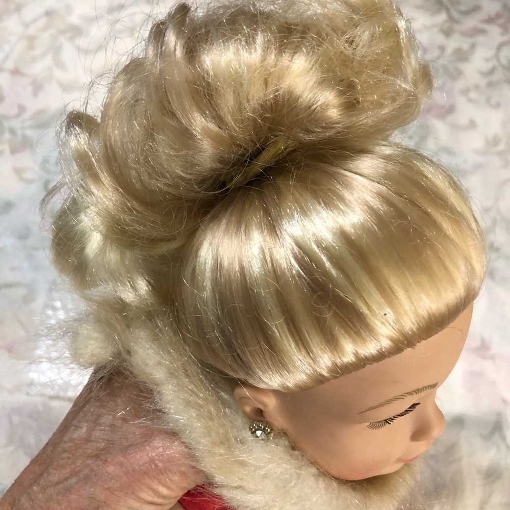 Journey Girls Doll Tokyo 18” Special Edition Hand Painted Blonde Hair Blue Eyes - Picture 7 of 16
